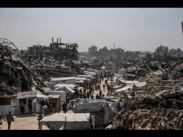 14enne ucciso da un pacco lanciato dal cielo a Gaza