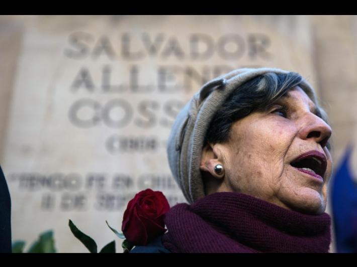 Sentenza choc in Cile, rimossa la senatrice Isabel Allende