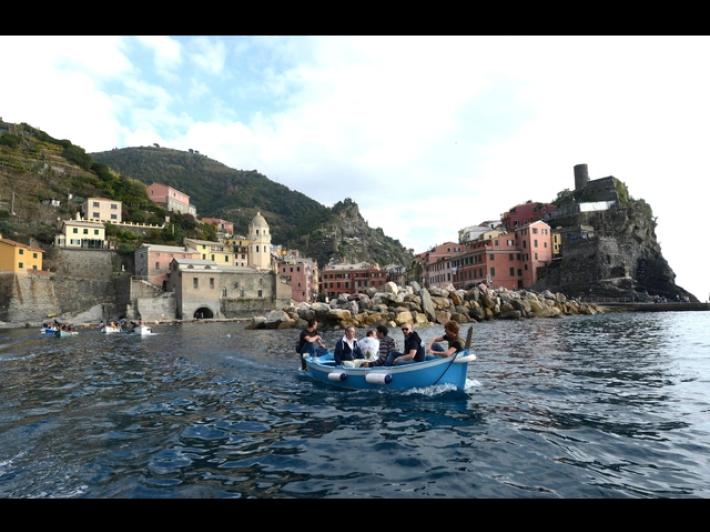Alle Cinque Terre torna a senso unico il sentiero pi&ugrave; affollato