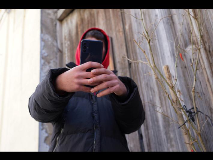 Arrivano gli account WhatsApp per minori di 13 anni: gestiti dai genitori, limitati a messaggi e chiamate