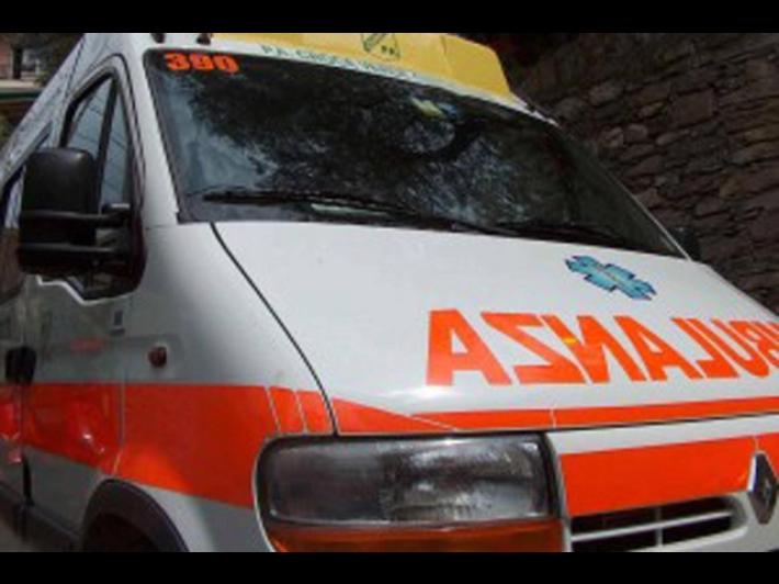 Incidente sulla A6, scontro tra vetture, sei feriti