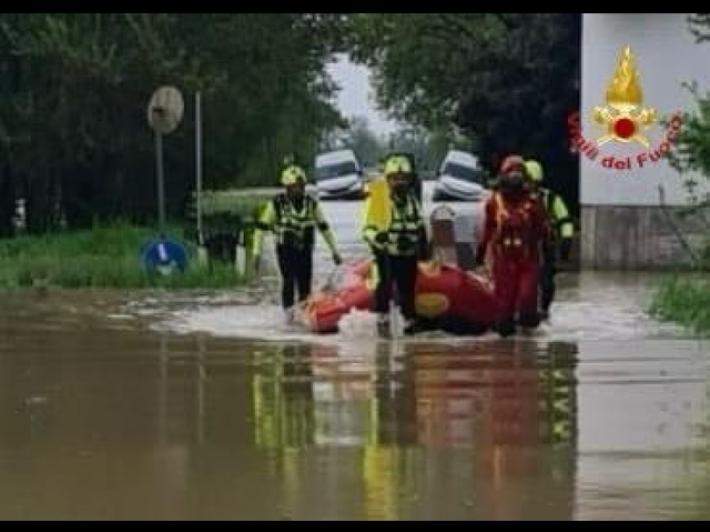 Maltempo: mamma e 2 figli piccoli salvati nel Pavese