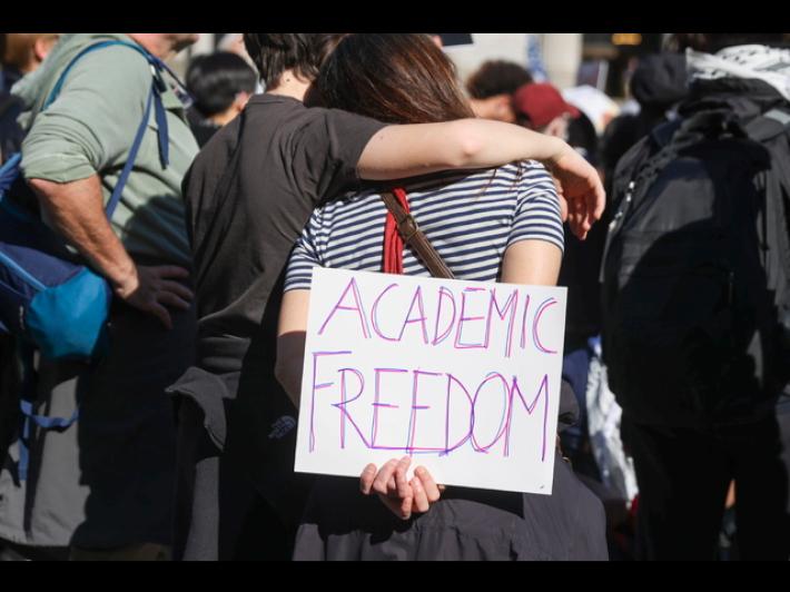 Oltre 100 universit&agrave; Usa contro Trump per 'ingerenza politica'