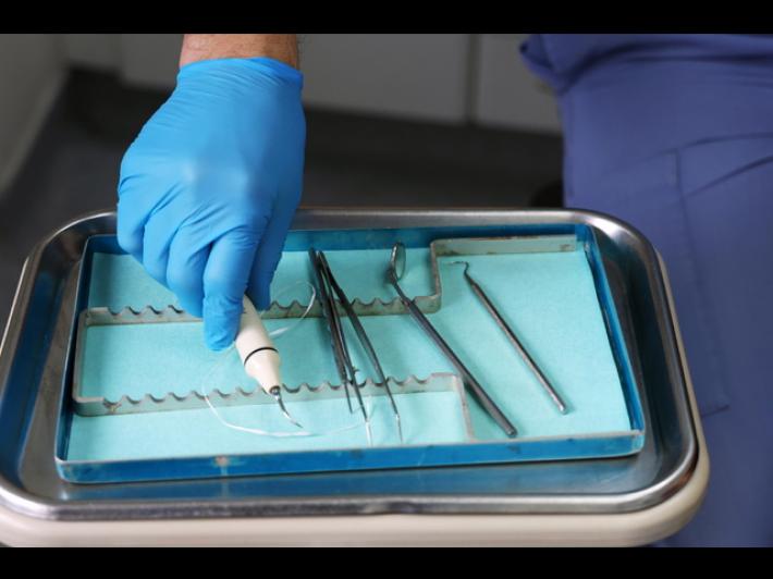 ontoiatrico, tre a processo a Brescia