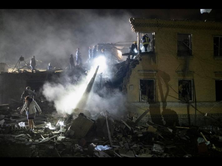 Kiev, '2 bambini dispersi nella capitale dopo raid russi'