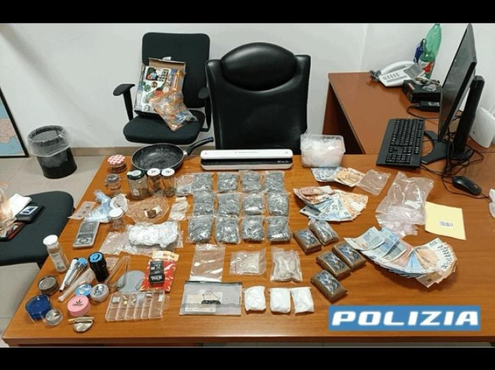 Scoperta rete di spaccio gestita anche da minori su chat