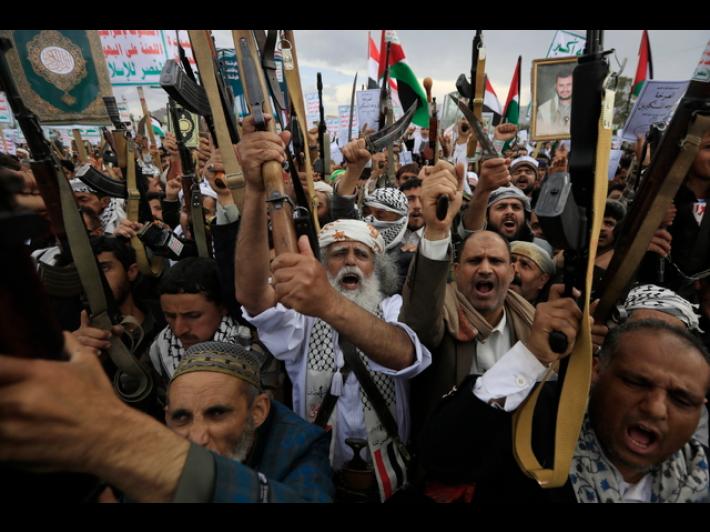 Houthi annunciano nuovi attacchi contro scali israeliani