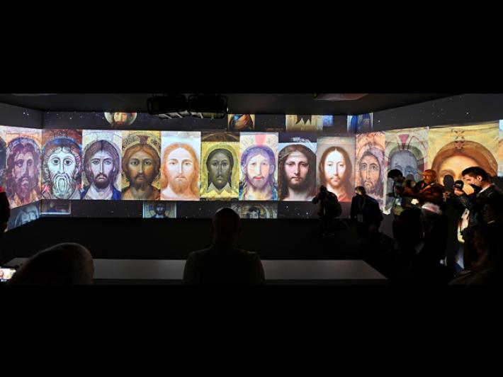 Tenda Sindone, 32.800 visitatori in otto giorni a Torino