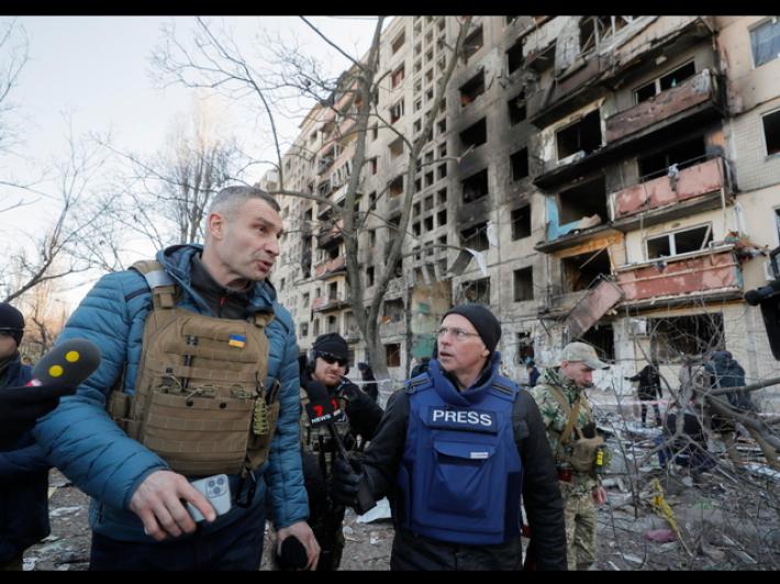 Sindaco, 'esplosioni e Kiev, attivata difesa aerea'