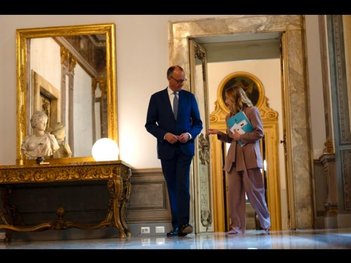 Meloni,al lavoro su dossier strategici,avanti con determinazione