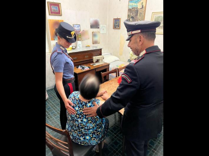 Sottratti 17.000 euro a due donne con truffe telefoniche