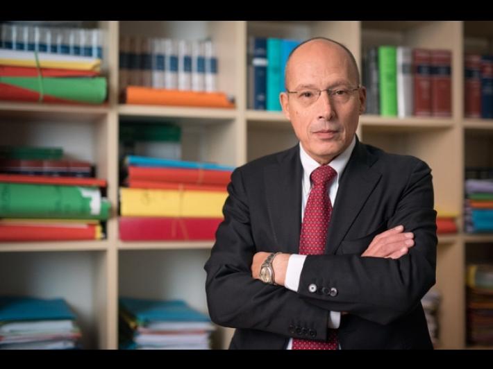 Prima causa per il crack Fwu, azione contro intermediario