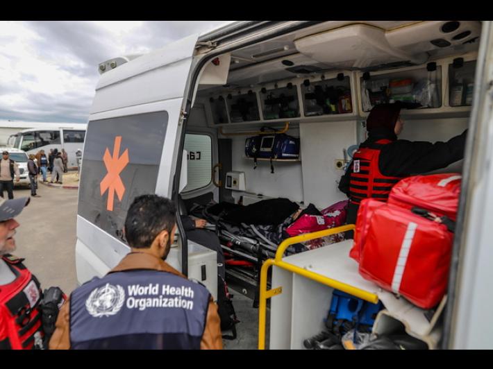 Al Jazeera: Israele attacca centro aiuti a Rafah, 22 morti