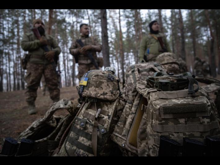 Deraglia treno militare russo in Ucraina, Kiev rivendica attacco