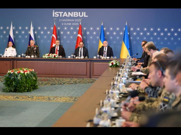 Media russi, 'terminati i colloqui Mosca-Kiev a Istanbul'