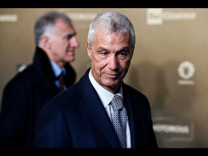 007, 'Paragon non ha rescisso unilateralmente il contratto'