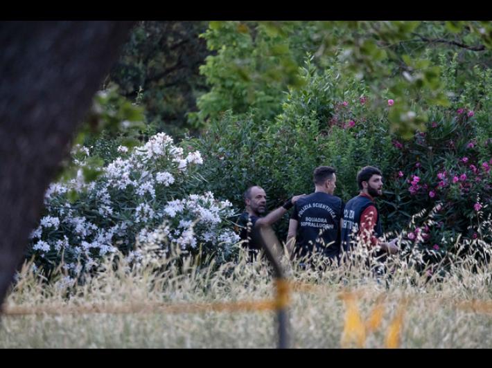 Donna e bimba morte: Questura diffonde immagini tatuaggi