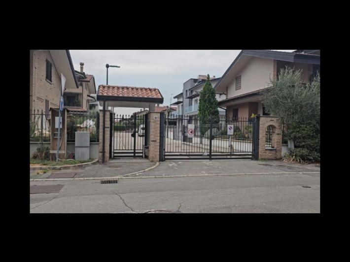 Stermin&ograve; la famiglia a Paderno: 17enne condannato a vent'anni di carcere 