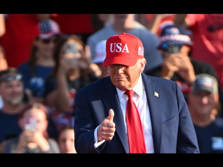 Trump firma il 'big beautiful bill', &egrave; l'et&agrave; dell'oro