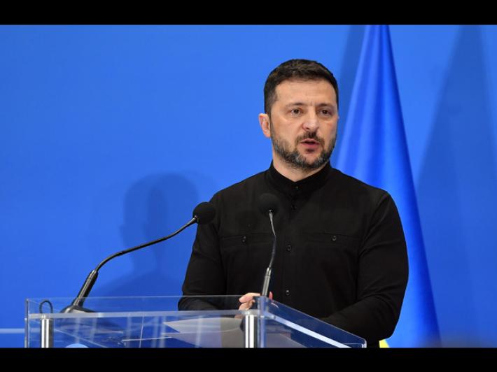 Zelensky, 'gli ucraini sono qui e rimarranno qui'