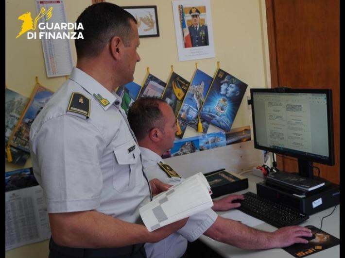 Frode fiscale, Guardia finanza Cosenza sequestra 16 milioni euro
