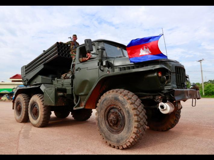 Cambogia chiede cessate il fuoco immediato con Thailandia