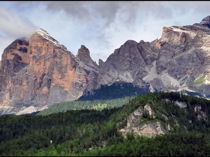 Escursionista sulla ferrata 'proibita', lo salva Soccorso Alpino