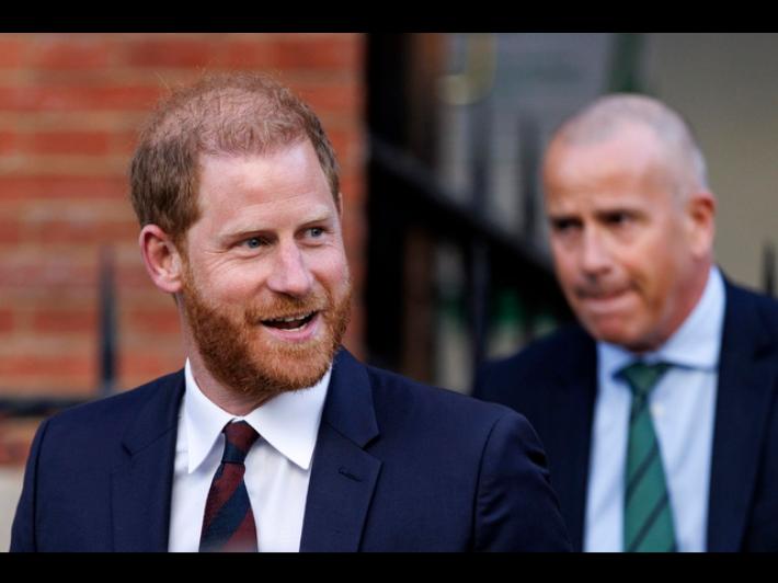 Media, 'il principe Harry nega di avere picchiato lo zio Andrea'