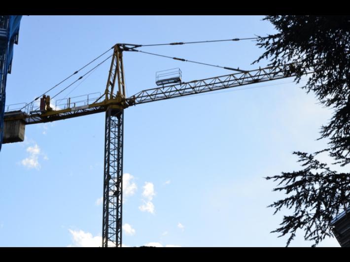 Operaio muore per un malore in un cantiere della ricostruzione