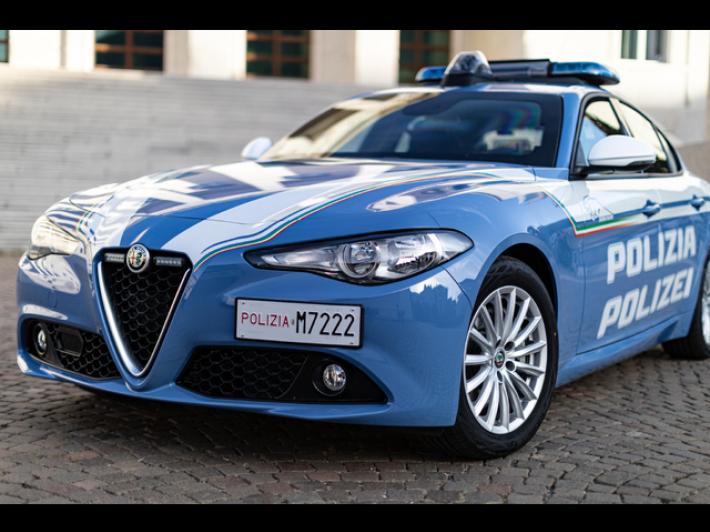 Rapine ai riders, in 40 si presentano in Questura a Bologna