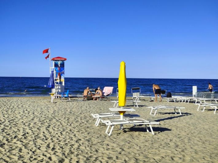 A Rimini scioperano i bagnini, sabato saranno in corteo