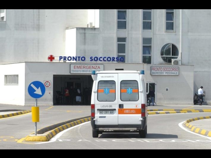 Priva di sensi dopo festa in spiaggia, 13enne in ospedale