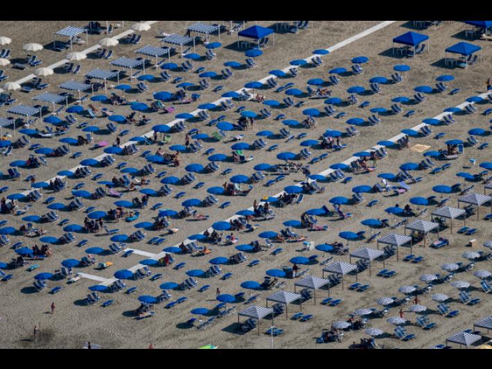 Confcooperative, '7 giorni al mare 6.500 euro a famiglia'