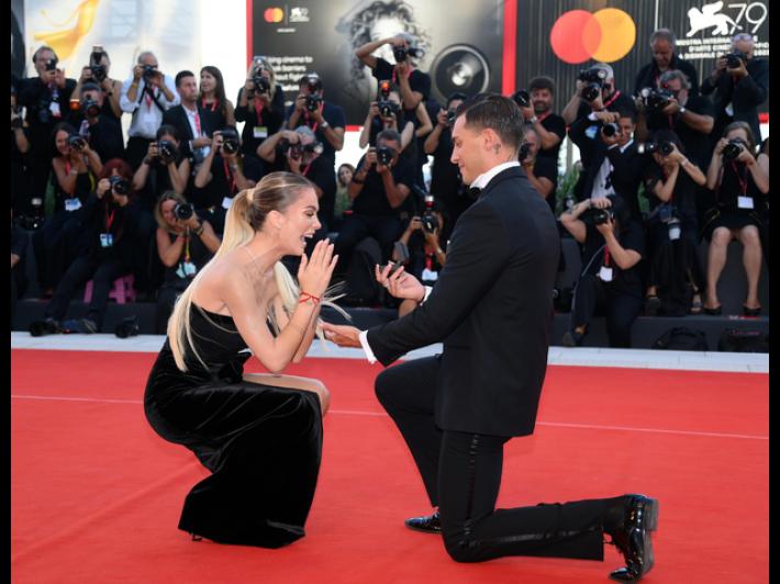 Braccialetto elettronico per il deejay Alessandro Basciano