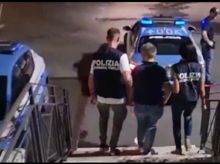 Maltratta madre anche durante ricovero ospedale, arrestato