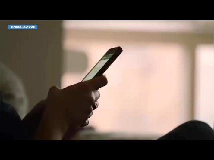 Foto delle loro mogli sui social, pagina denunciata alla Postale