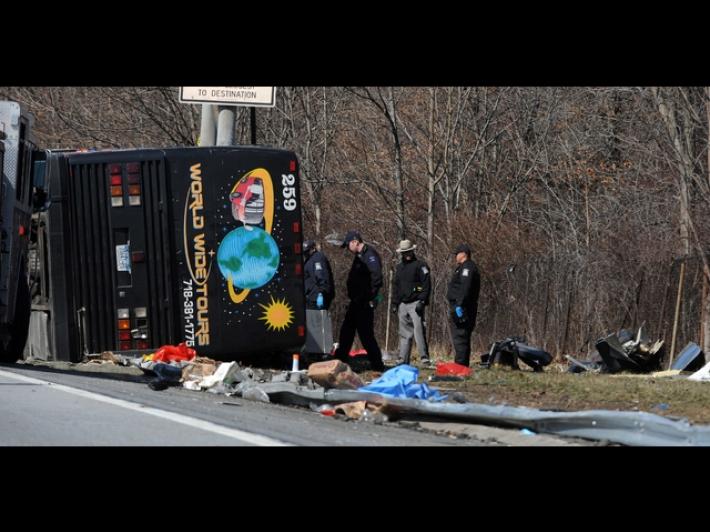 Incidente bus turisti a New York, le 5 vittime erano adulti