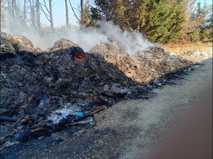 Incendio ad ecoballe in area sotto sequestro nel Foggiano