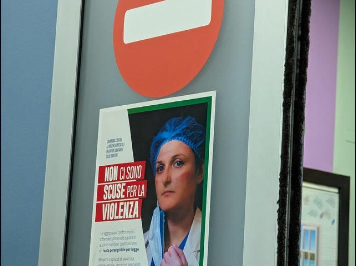 Infermiera del pronto soccorso di Ferrara aggredita da 2 ragazzi