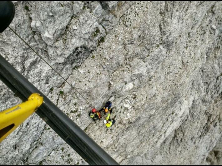 Escursionista cade e muore sul gruppo del Bosconero: l'uomo &egrave; precipitato in un canale per 80 metri