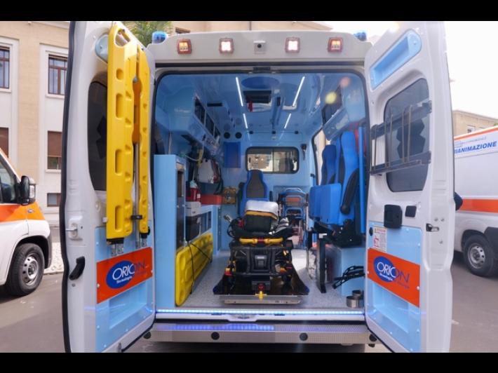 Scontro bici-auto ad Andria, muore un rider di 18 anni