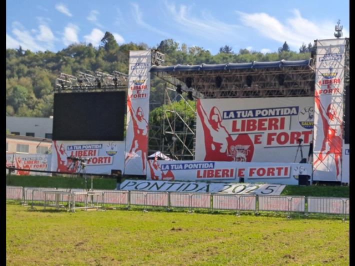 Giovani della Lega a Pontida: 'FI scelga, o con noi o contro'