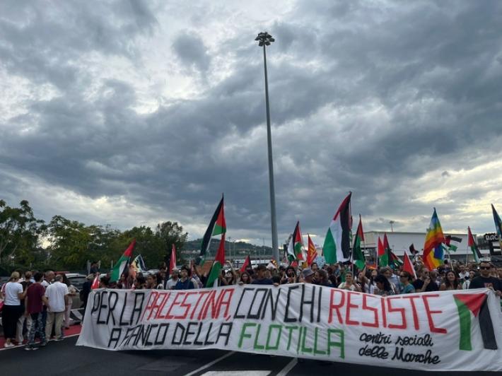 Corteo ad Ancona, 'per la Palestina, blocchiamo il porto'