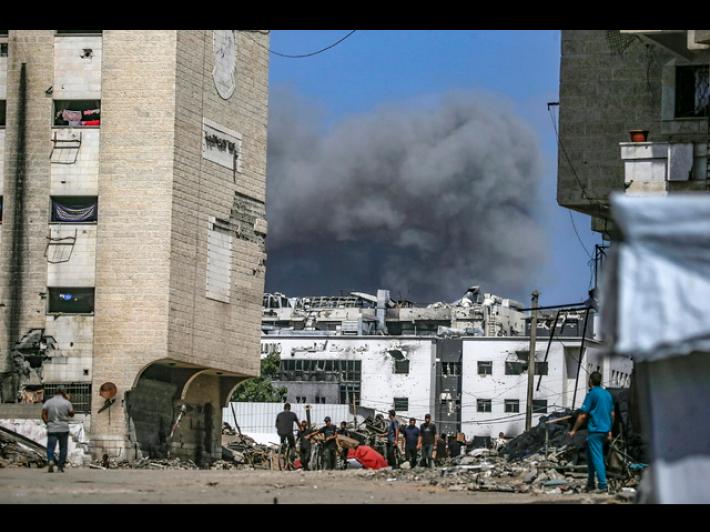 Hamas, persi contatti con due ostaggi dopo raid israeliani