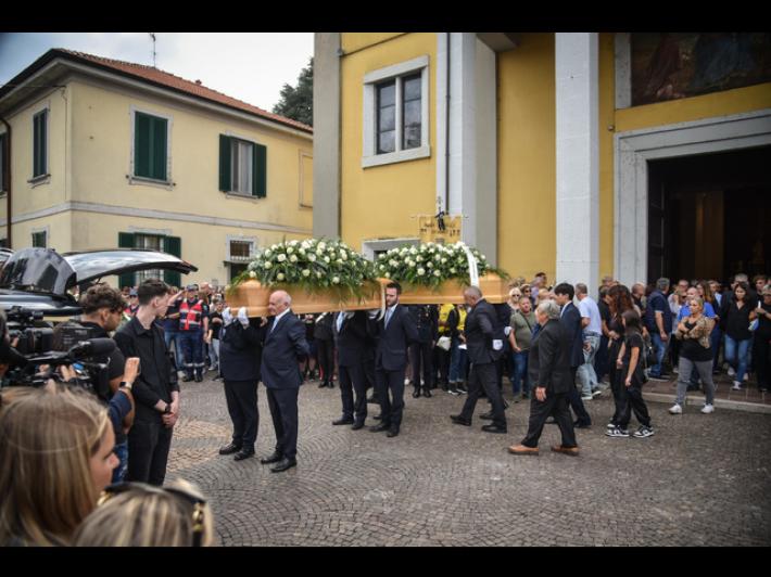 Giudice: "17enne lucido nel sterminare famiglia a Paderno. Manipolatore, scaltro e attratto da nazismo' "