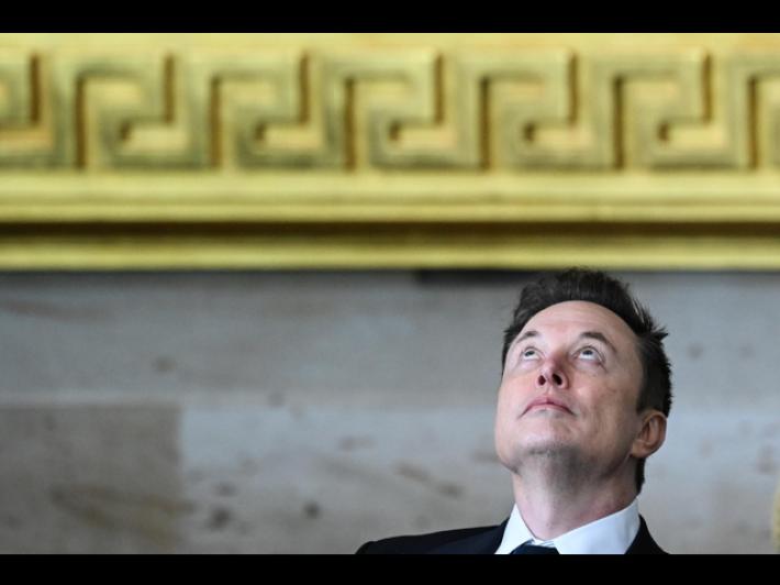 Musk primo a raggiungere un patrimonio di 500 miliardi