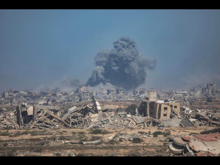 Fonti Gaza, Idf continua a lanciare raid in diverse aree