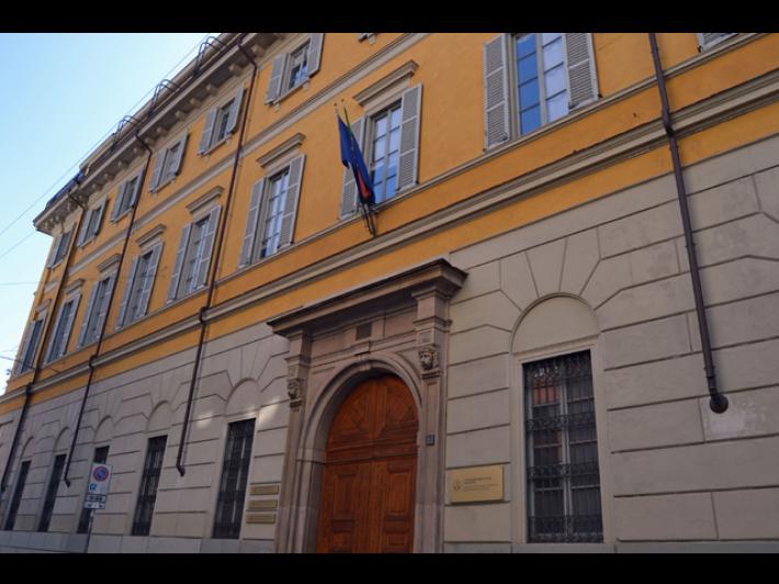 Studenti: 'Occupata Scienze politiche della Statale di Milano'