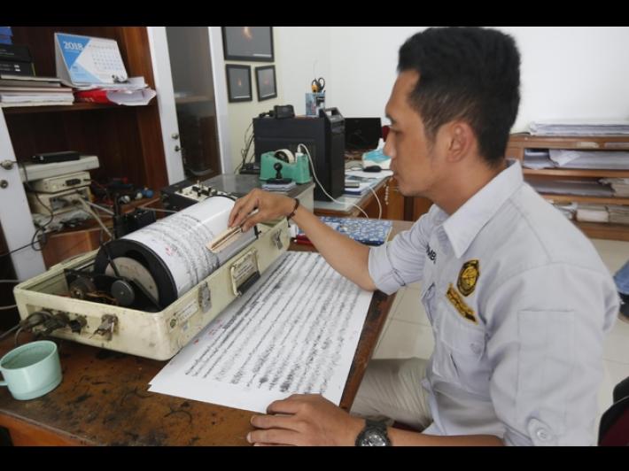 Terremoto 7.4 nel sud delle Filippine, allarme tsunami