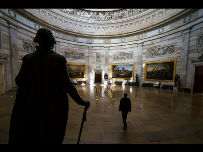 Pi&ugrave; di 4.100 dipendenti federali licenziati per lo shutdown